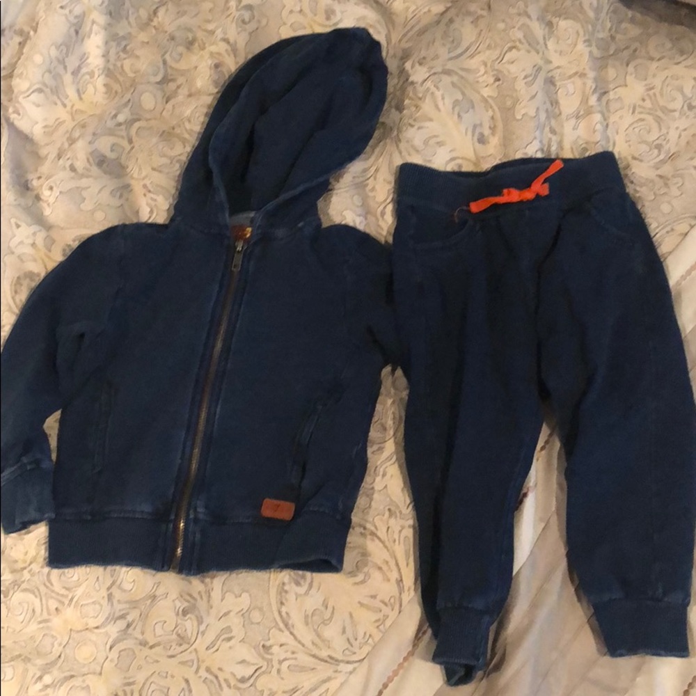 Sweat suit